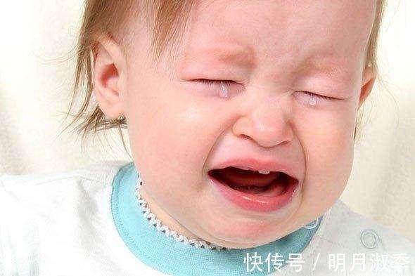 宝宝|宝宝最近老是哭还很容易饿,可能是到了“猛长期”!