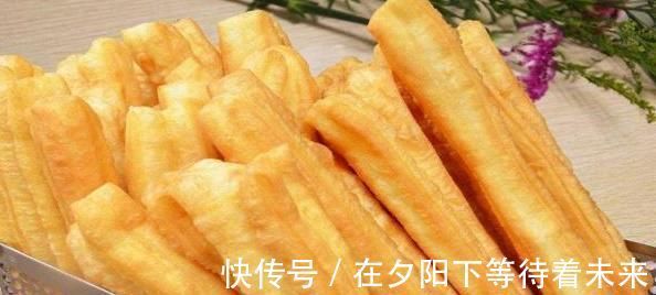 血压|高血压“5种”食物最好不吃，无论你多么喜欢，都要试着忍受！