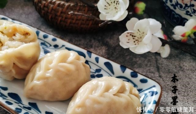 1根萝卜5朵香菇1把它,调馅包饺子,无肉无蛋也鲜美,太好吃