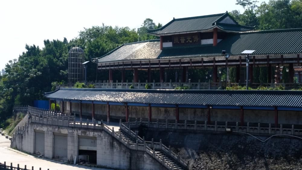  国内最大|国内第一大石雕卧佛自身难保？筹钱修建不容乐观