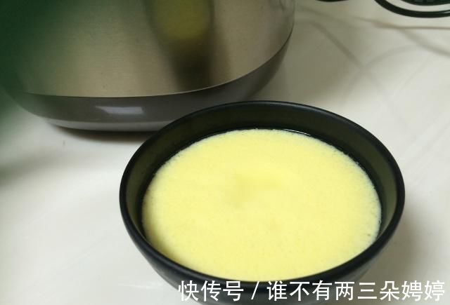 马蜂窝|蒸鸡蛋羹时,不要直接下锅蒸!少了这1步,难怪不嫩还有马蜂窝