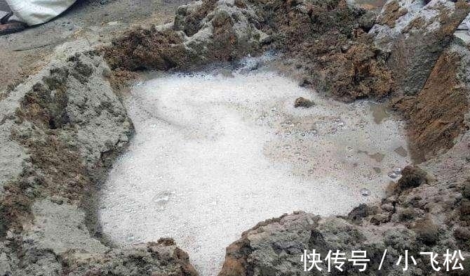 水泥|瓦工的解释不要听! 只要他往水泥里面加了洗衣粉, 立马赶走