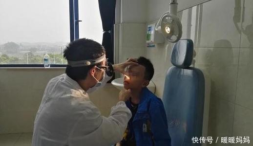 大会|孩子从小经常“挖鼻孔”,长大会变丑?医生:大多逃不过两种结局