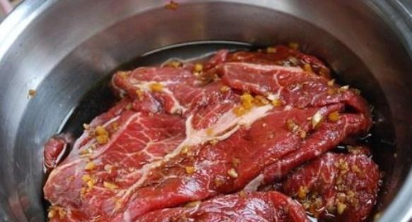 炖牛肉时,3个步骤别做错,有人常常做不对,难怪牛肉不软不香