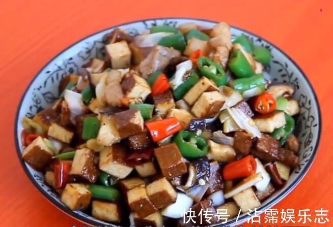 香干|好吃又下饭的家常菜,辣炒三香,鲜香四溢,香辣可口