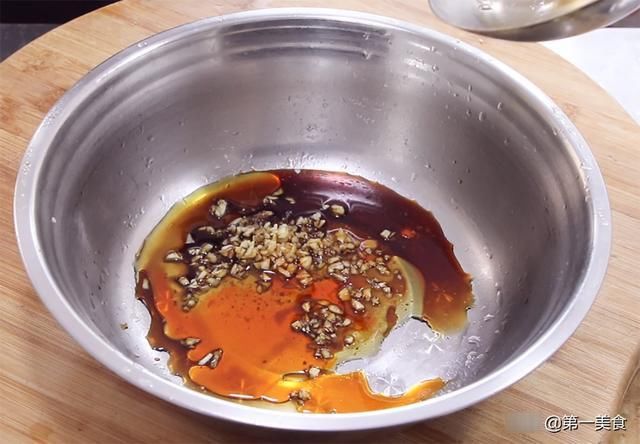 鲜艳|爽拌三丝最简单又好吃的做法,大厨教你多加一步,色泽鲜艳又脆嫩