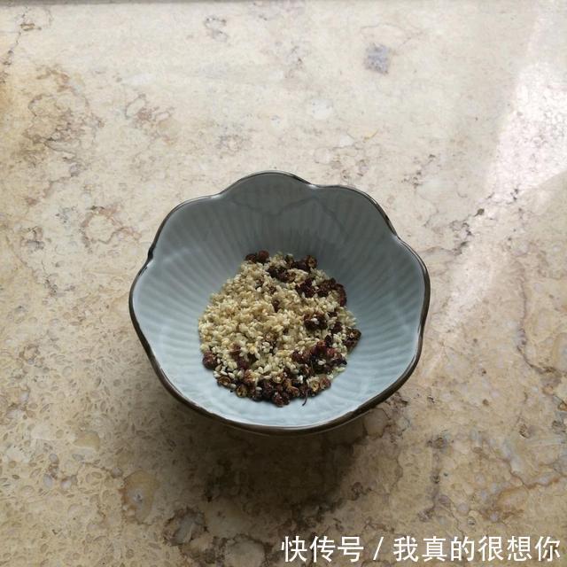 外酥里嫩的软炸里脊，5分钟在家就能学会，味道纯正，老少皆宜