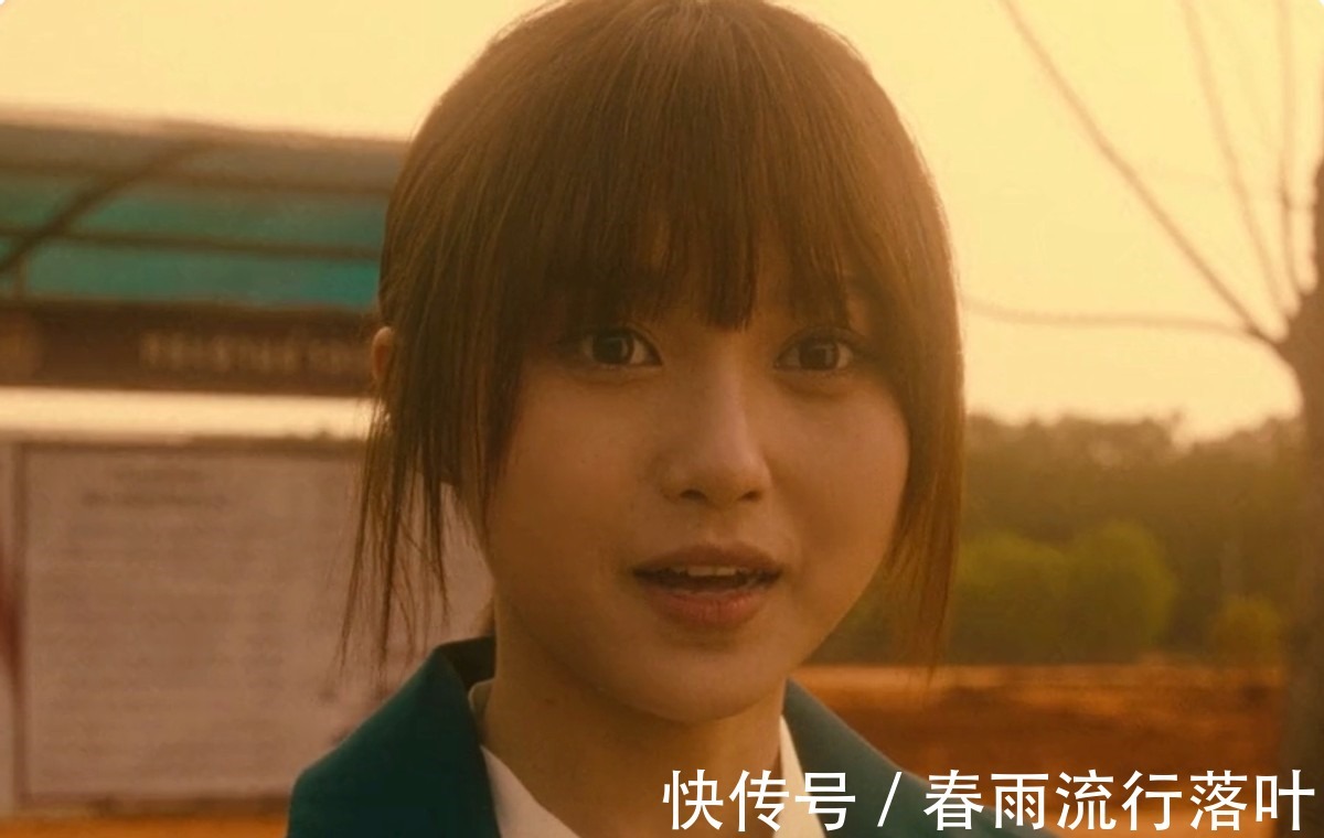 上线2天,全网热度榜第一,陈小春一出手,就是古惑仔大片天花板