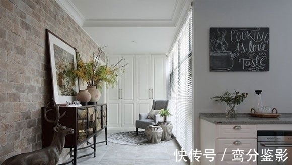 空间|133㎡高级灰时尚轻奢空间,优雅的质感,嵌入式电视柜真实用