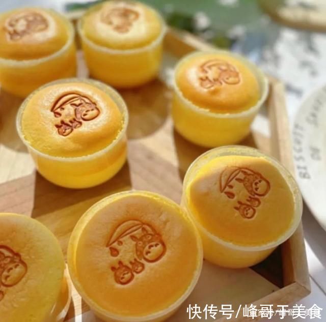 简单做日式焦糖布丁，只需要鸡蛋和牛奶，营养又健康