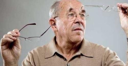 医生|56岁大姐天天吃素，却得高血脂，医生直言：再吃下去或离脑梗不远