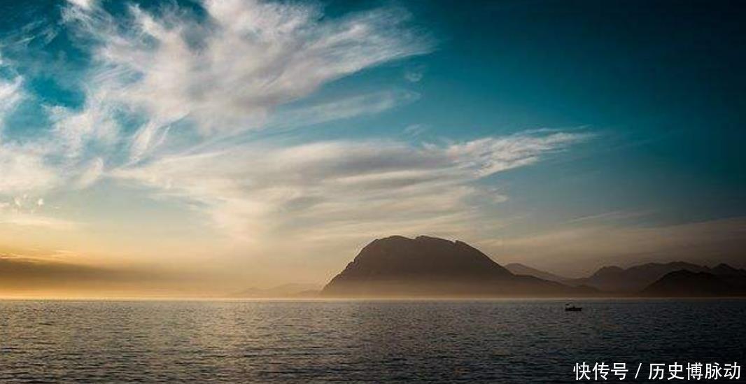  向往|“美人如玉剑如虹”令人向往，却少有人知它的前7字，令人唏嘘