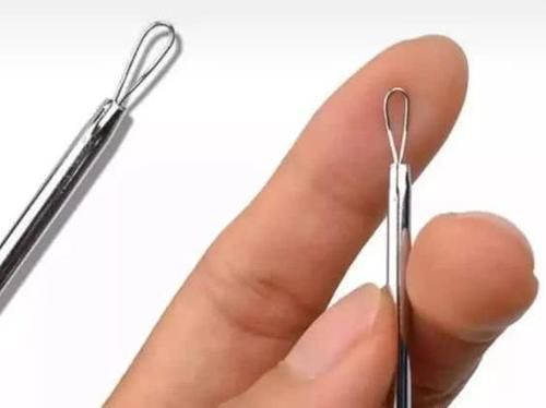 草莓鼻|为啥有的女生从不长“黑头”坚持这3习惯,让你远离“草莓鼻”