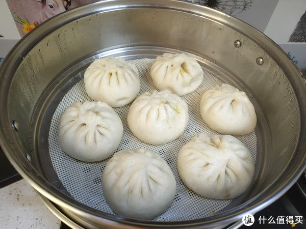 牛肉包子这样做，表皮暄软馅料香，真不错