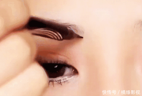 为何不建议女生纹眉?内行人讲出“实情”,看完后再做选择也不晚