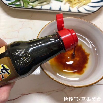 鲜美|#不容错过的鲜美滋味#葱焖梭子蟹