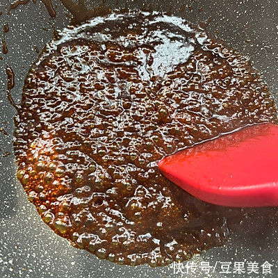 monic吃货们决不能错过的软烂脱骨｜快手版卤鸡爪