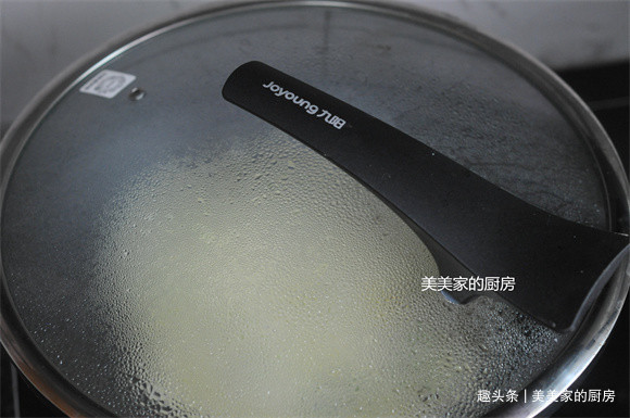 天热，孩子爱上了此早餐，一口下去满嘴生津，五分钟上桌超省事