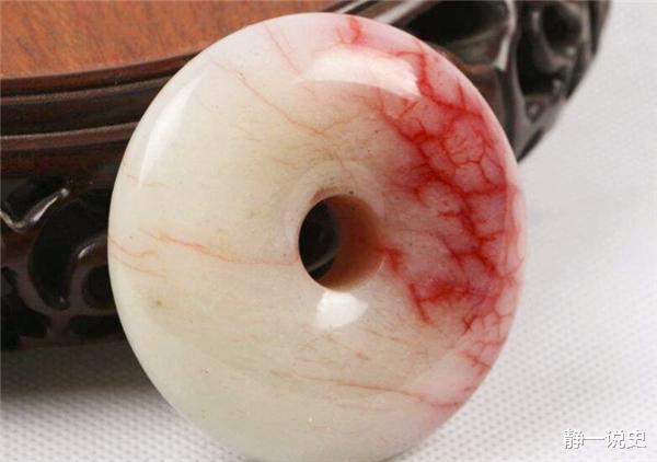 文物贩子造假多残忍将玉塞进活羊体内,3年后杀羊取玉再卖天价