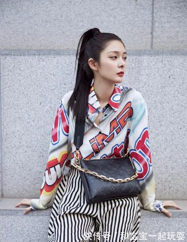 路易威 女生穿搭可以学傅菁look，可盐可甜！