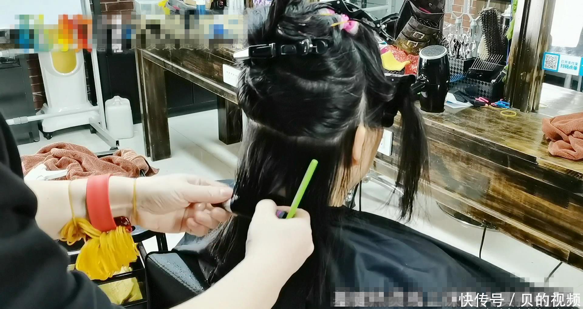 摩根烫+螺旋卷|年过五十发量少怎么烫减龄?摩根烫+螺旋卷,蓬松洋气又显发量多