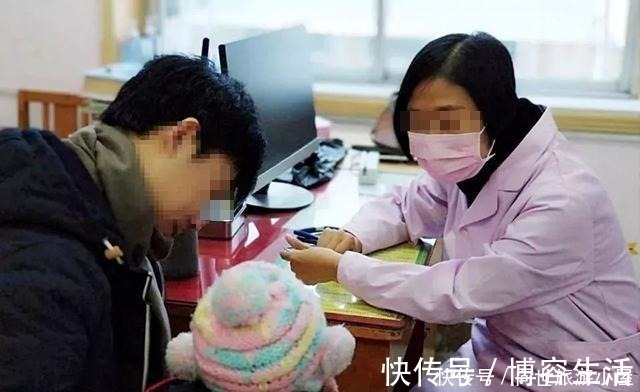 生长发育|为了让孩子睡出饱满后脑勺,从未枕过枕头,医生会损害颈椎发育