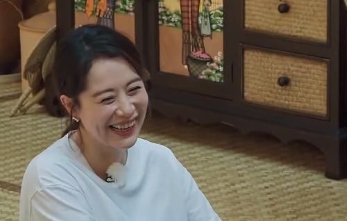 海清再次去蘑菇屋,有谁注意黄磊对她的称呼是啥不太合适吧