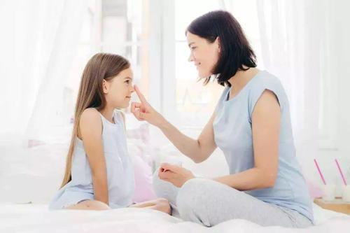 宝妈|帮爸爸搓澡被拒,儿子放声大哭超委屈,网友:这搓澡工具亮我一眼