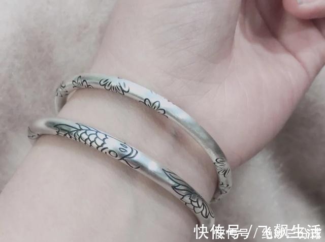 手表 手腕上戴金、银还是玉,代表不同品味和眼光,你戴哪种