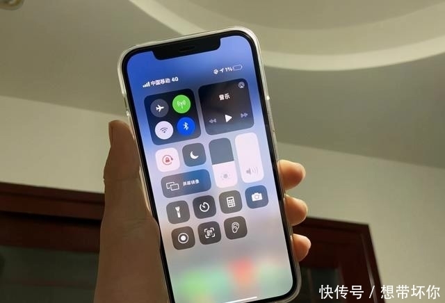 iPhone12|iPhone12两天深度体验，不吹不黑，说说它的主要优缺点