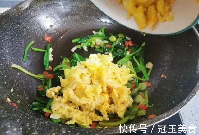草酸|不管你有多懒，千万在炒前把这种蔬菜焯水，否则吃了会伤身体！