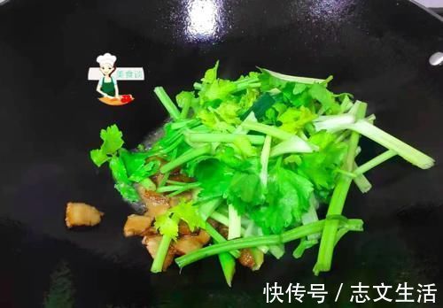 蒜苗|年夜饭必吃的小炒菜，炒一炒5分钟就上桌，鲜香开胃，下酒又下饭