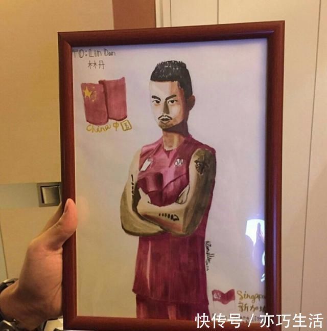 参观林丹一家人住的豪宅,妻子有个专用练舞房,足见林丹有多疼她