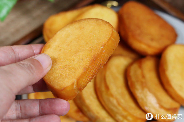 小吃来了 篇二十六:炸馒头片,别下锅就炸,不酥脆,教你正确做法,金黄酥香,不回软