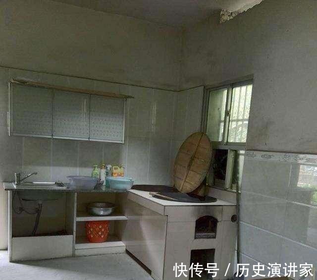 婆家|嗮嗮农村婆家40万的别墅婚房，楼梯超霸气，厨房你肯定没见过！