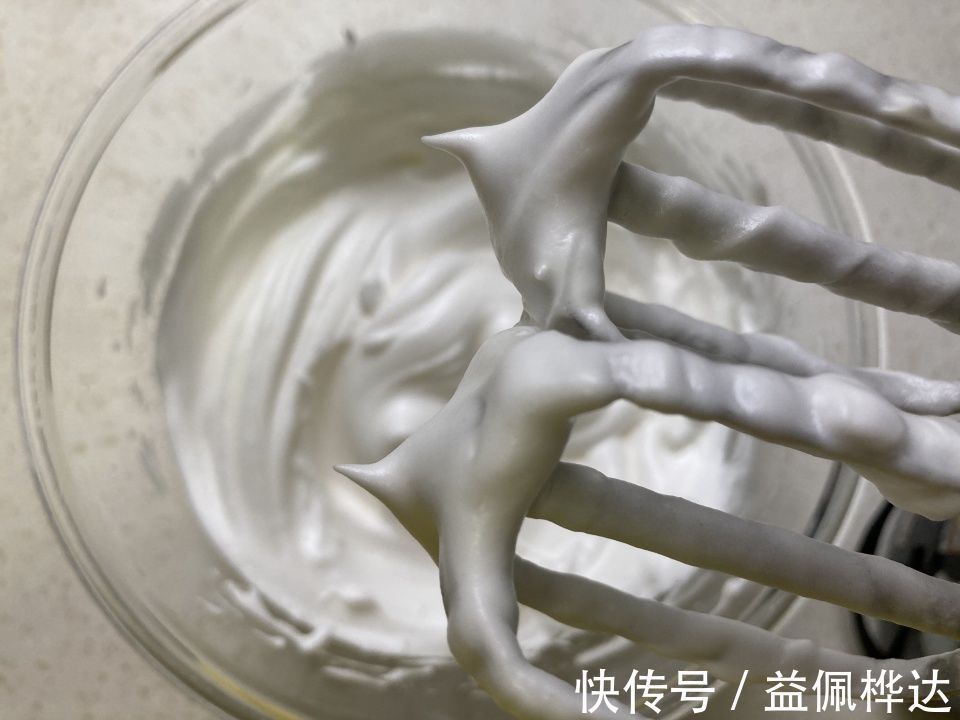 小饼|最近孩子迷上了这小饼,不加一滴水不加一滴油,酥脆可口,太香了