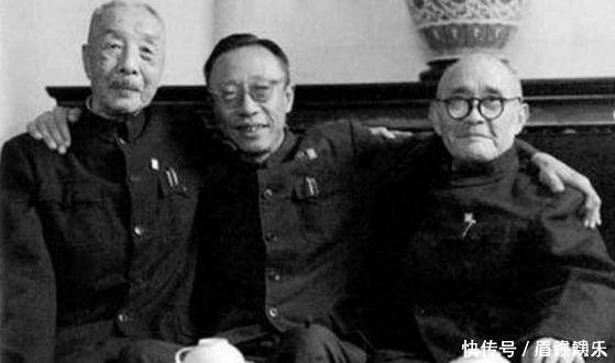 溥仪|溥仪晚年携夫人重游故宫,遇见一老头顿时脸色大变,尴尬打招呼!