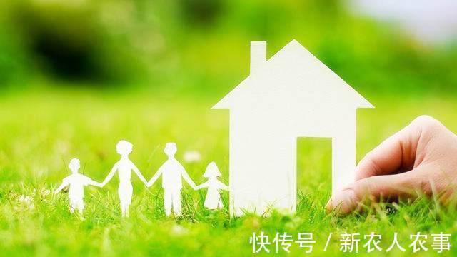 原生家庭|小女孩让妈妈照顾客人,自己给自己做早餐,网友:别人家的好孩子