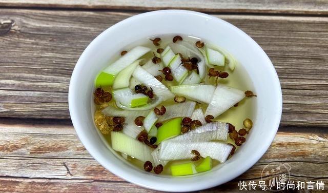  牛肉饺子这样调馅太好吃了，再贵也要吃，做法简单味道鲜香，解馋