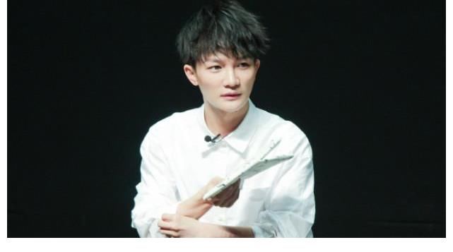 頂流|《披荊斬棘的哥哥》成團夜直播改錄播，張藝興和兩位神秘嘉賓助陣