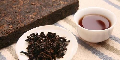 糖尿病人,不想血糖飙升,除了甜食,4类食物也应该趁早忌口