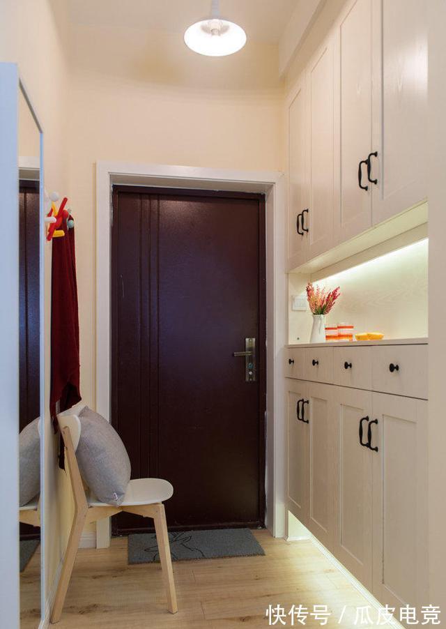 小家|90平米的温馨小家装修好了,整体色调温馨舒适,入门就被玄关迷住