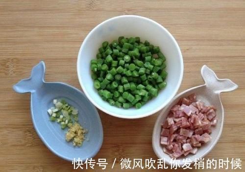 糯米馅|制作糯米网红豇豆饼，春卷加糯米馅，外表焦黄软糯又好吃