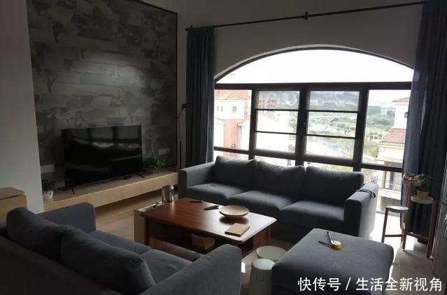 餐桌椅|头一次去老公的乡下老家，刚进门就被楼梯惊艳到了，大阳台超带劲！