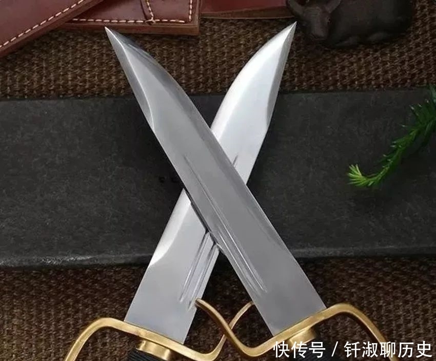 指剑身上|花纹钢为何被誉为 “剑刃上的超代艺术”!
