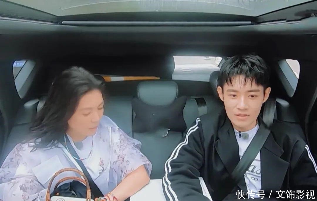 名利场 对7个人用7种说话方式,苏芒的社交堪称教科书,18年名利场没白混