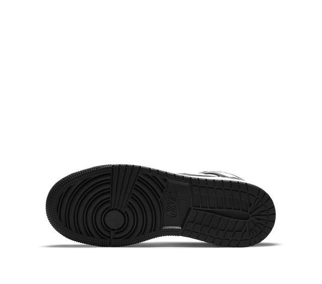 logo 碳纤维纹理鞋身!黑白Air Jordan 1 Mid官图释出!
