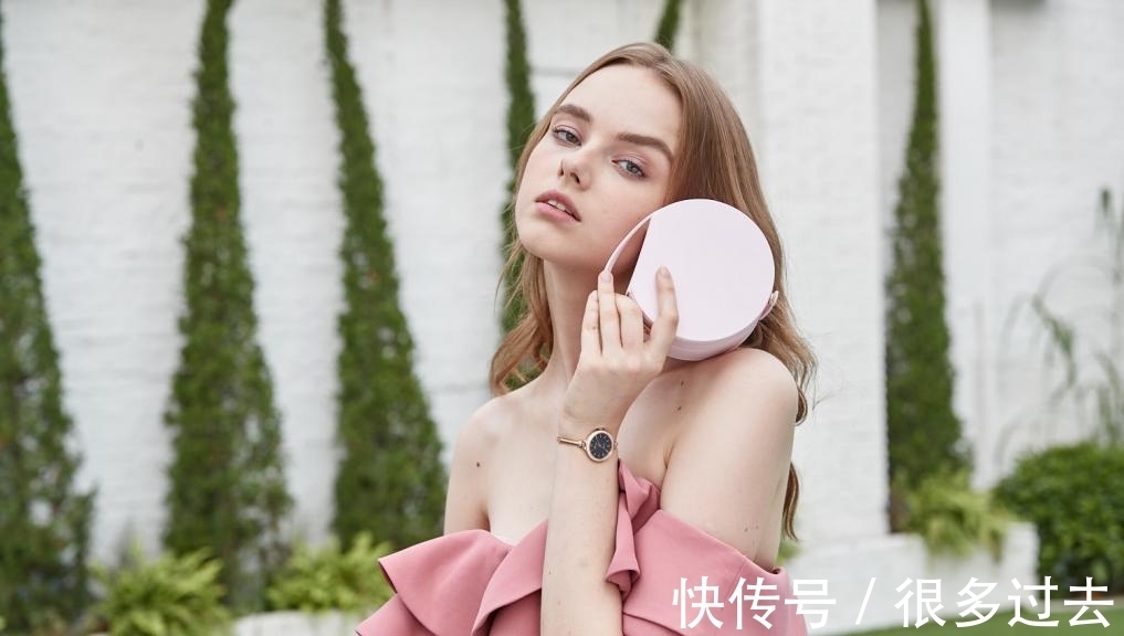 气质icon 直男无法理解的小提包，是怎样让你变身气质icon的？