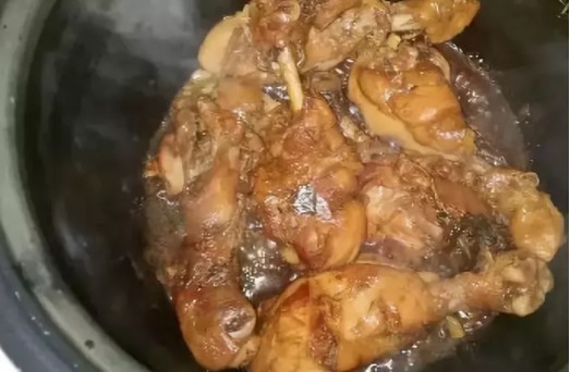 鸡腿的新做法,不用一滴油,不用一滴水,简单又美味