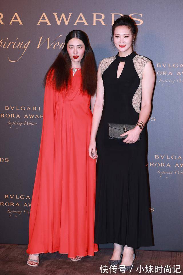 玄色 惠若琪78公斤穿紧身裙,一点不紧,要身材有身材!